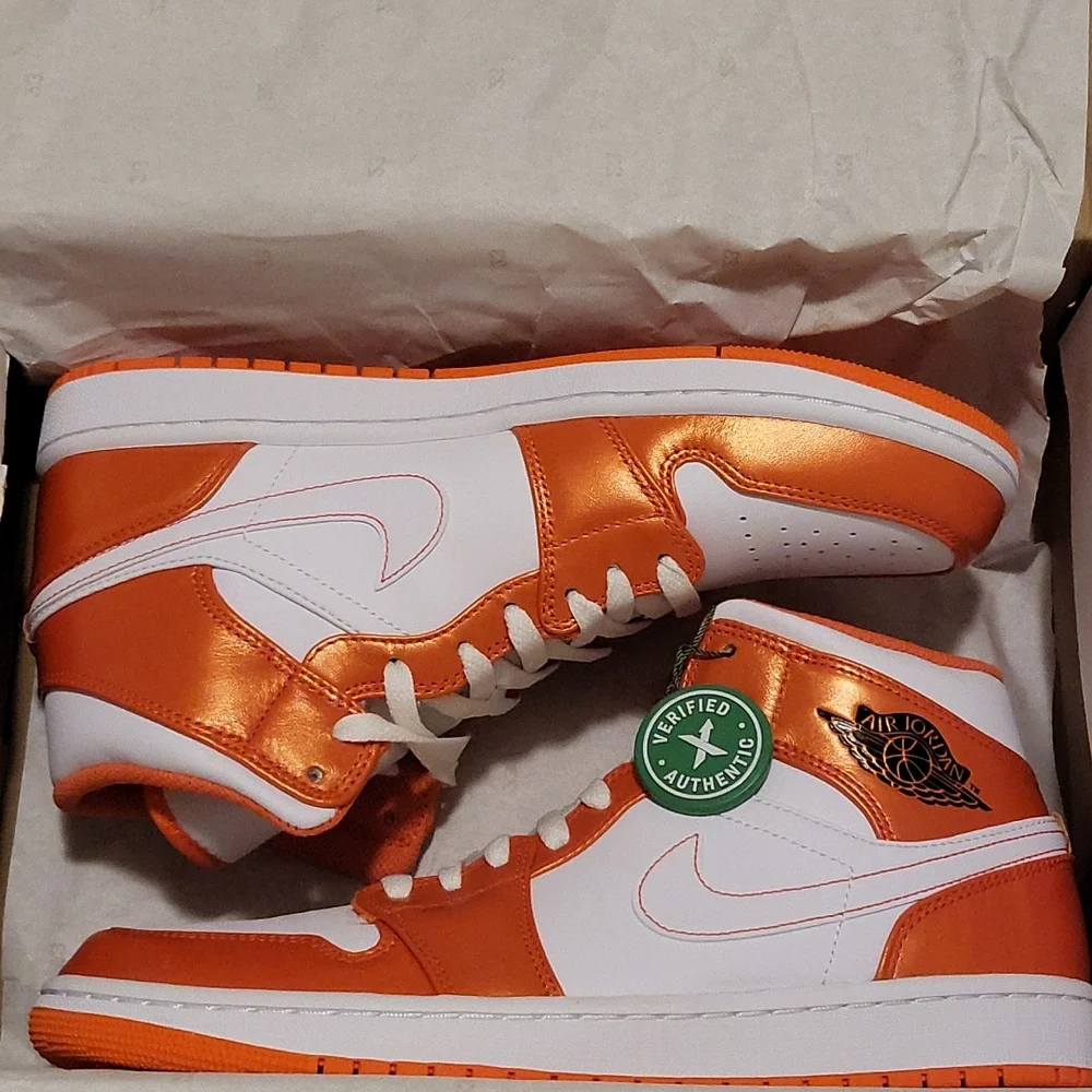 Jordan 1 Mid Metallic Orange - Picture 6 of 8